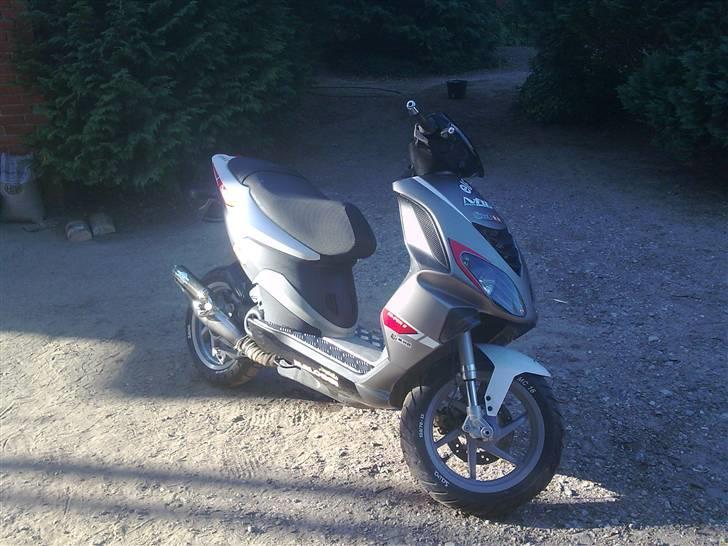 Piaggio NRG Power {miss Kyed} billede 1