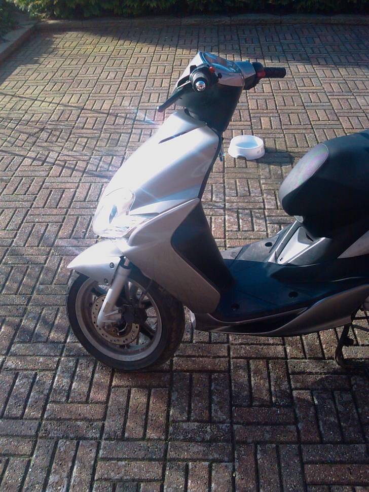 Yamaha Jog R (Solgt for 7000 kr) billede 9