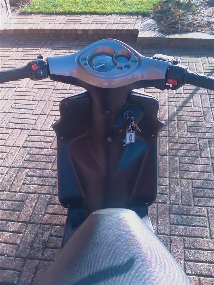 Yamaha Jog R (Solgt for 7000 kr) billede 10