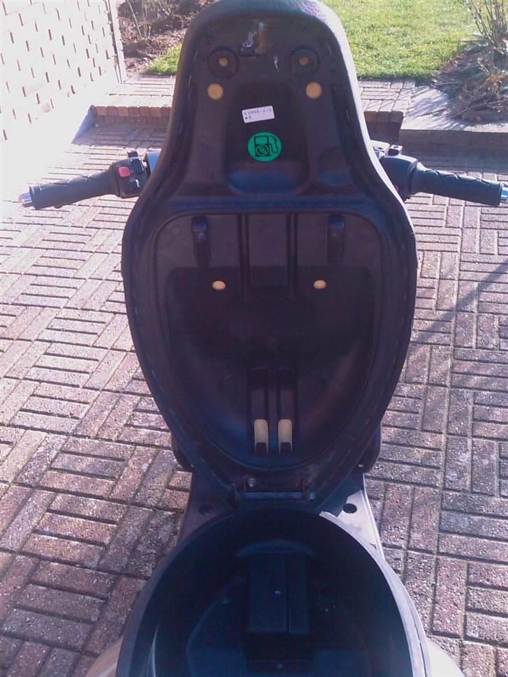 Yamaha Jog R (Solgt for 7000 kr) billede 11