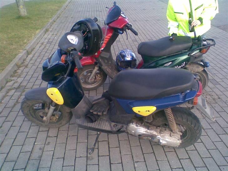 Yamaha Slider, Fundet igen (Død) - Ja det er så min og en af mine venners scooter billede 14