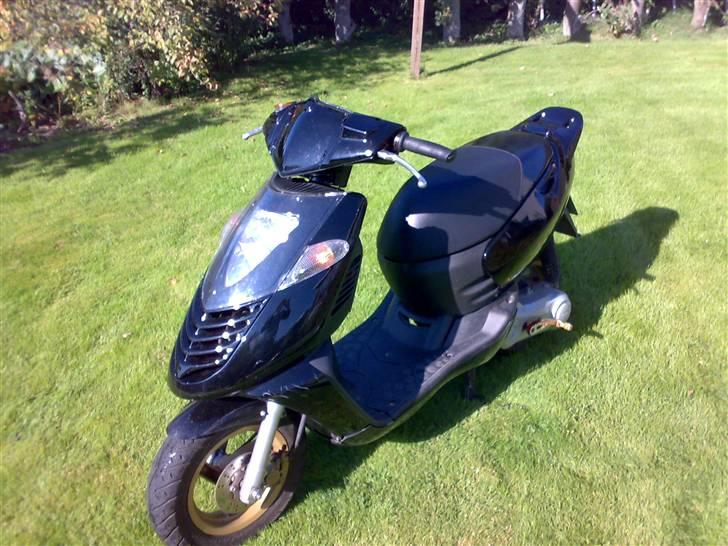 Aprilia Sonic - SOLGT! billede 2