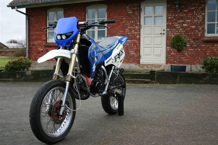 Suzuki Smx ->blå<- [TST] SOLGT;( - der er kommet nyt sæde fælge/dæk og tankskjolde på  billede 18