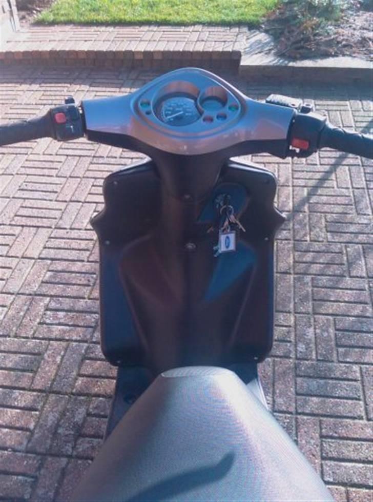 Yamaha Jog r SOLGT billede 6