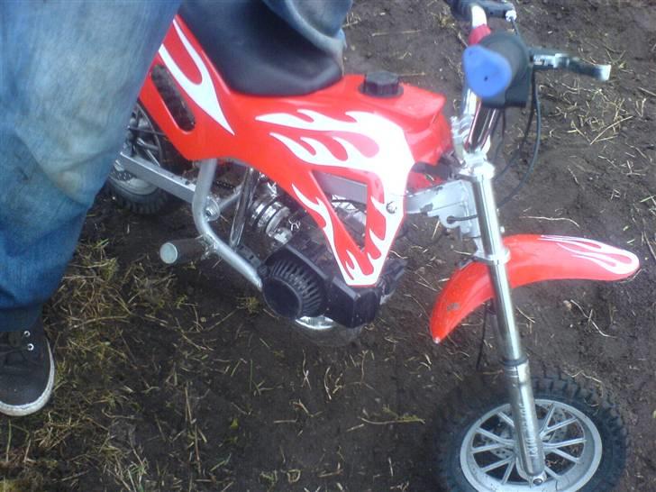 MiniBike 49 cc luftkølet - fra siden... billede 3