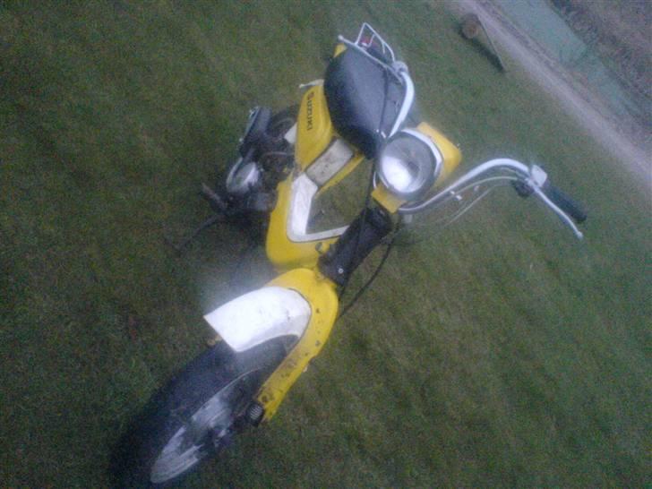 Suzuki FZ50 SOLGT! billede 3