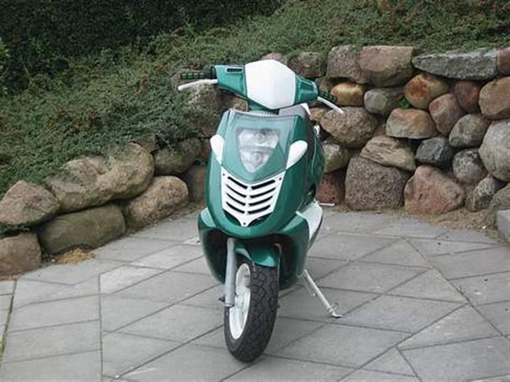 Aprilia Sonic -=SOLGT=- billede 2