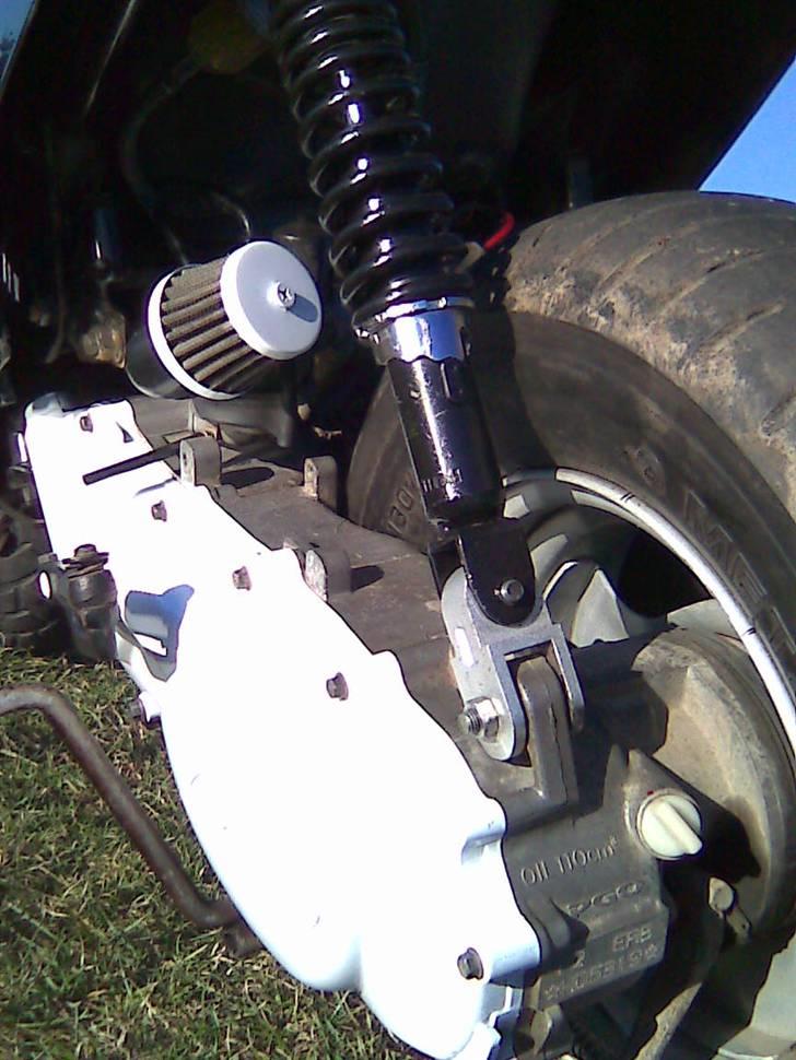 PGO  hot /billeder efter - hvid kick starter skjold og powerluft filter hvidt billede 9