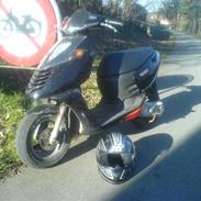 Aprilia Sonic Solgt.