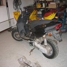 Aprilia Rally Hugget Op..