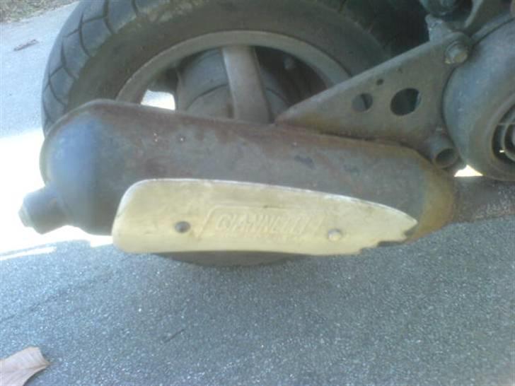 Aprilia Sonic Solgt. - DEN ER RUSTEN JA!:D vil gerne have en knæk på, men mutter siger nej så det er nej!:D billede 7