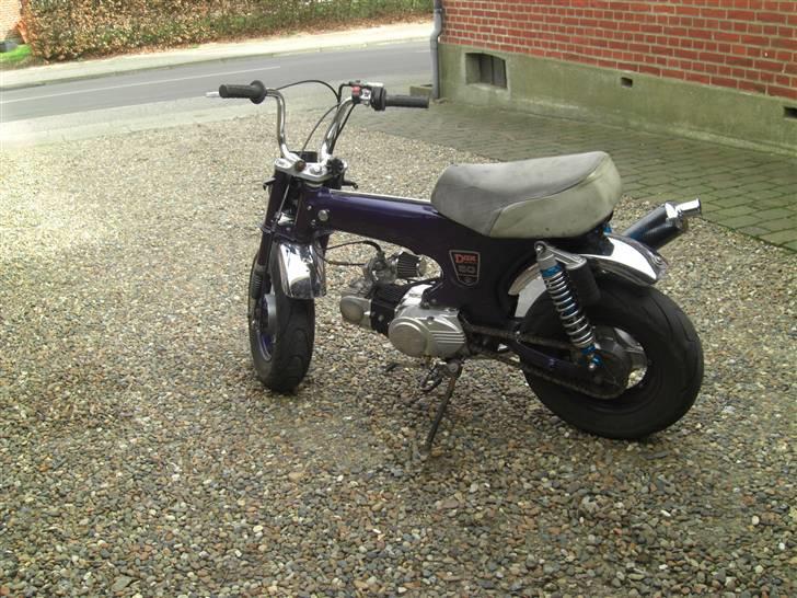 Honda Dax St 50  - Tak til jesper for de gode billeder. :)  billede 5