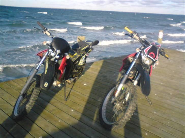 Gilera ####RCR-Am. 4 - mig og min fætter på stranden :) billede 16