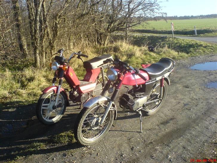 Puch Grand prix Før - min puch til højre Andres Gizmo til venstre billede 10