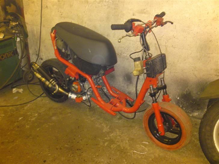 Aprilia sonic EVO lc DD projekt10 - mangler lige de sidste småting så den færdig!! billede 1