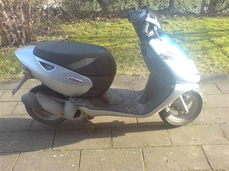 Aprilia Sonic < R-Setup > STJÅLET billede 9