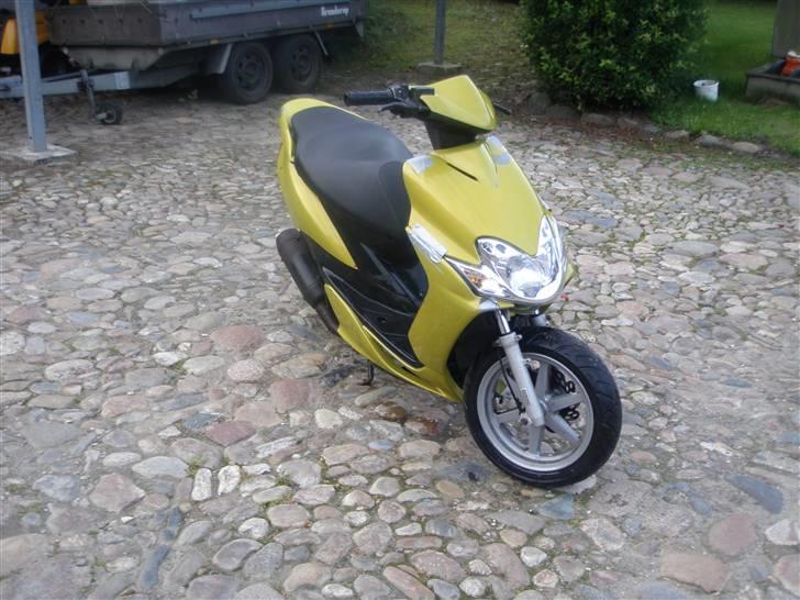 Yamaha Jog R SOLGT - TIL SALG, 5500 HVIS I ER HURTIGE billede 1