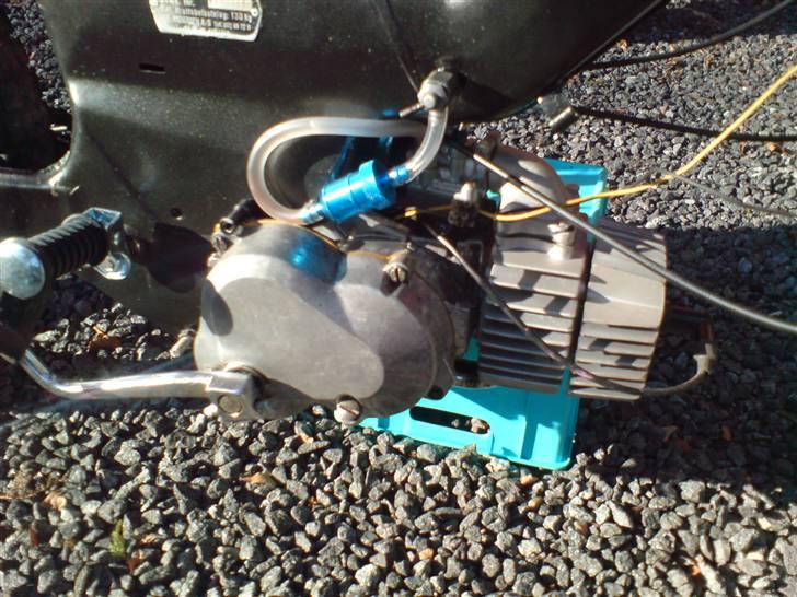 Puch Maxi ATHENA - Motoren fra den anden side billede 4