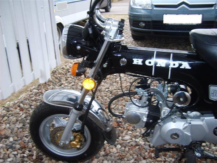 Skyteam Dax - solgt billede 6