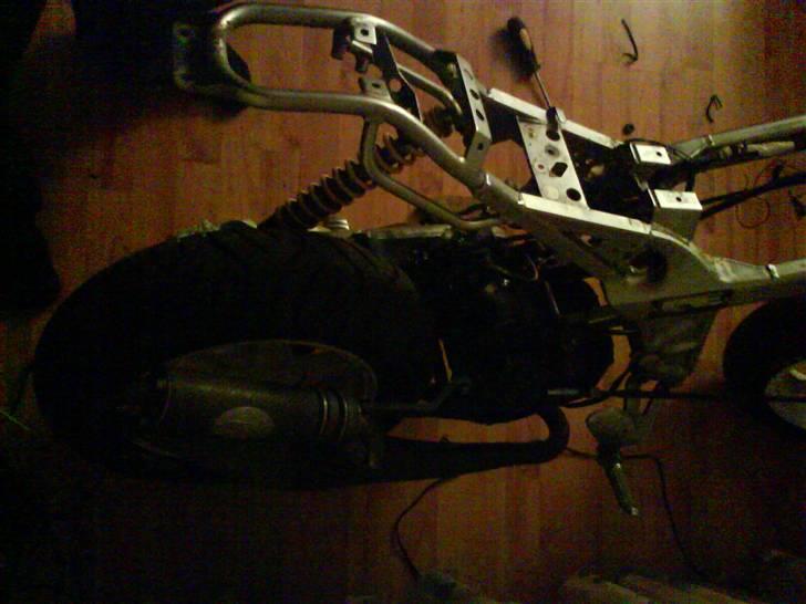 Suzuki street magic (SOLGT) - under ombygning billede 3