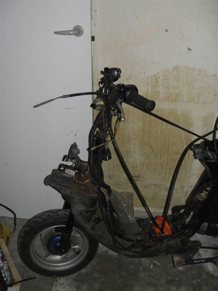 Yamaha jog AS/benelli PROJEKT 2 billede 3