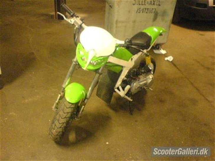 Suzuki street magic før solgt - skal males billede 2