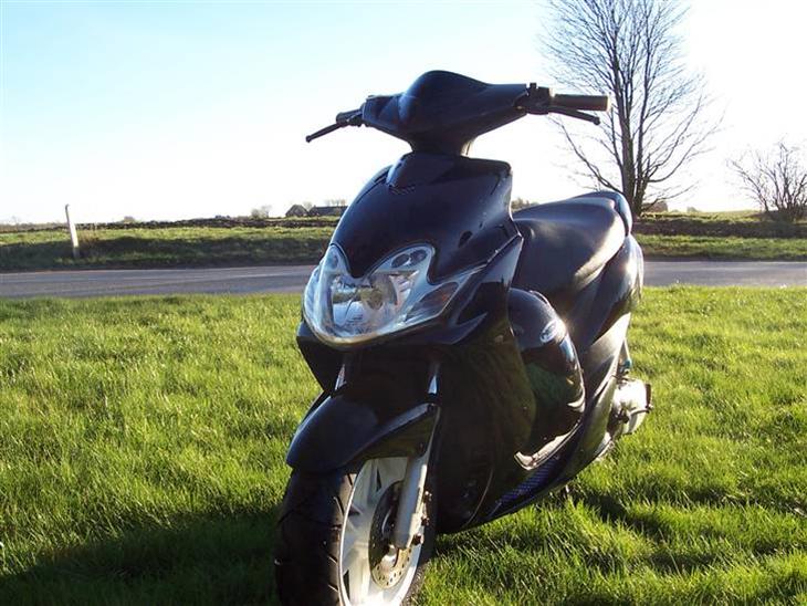 {{currentPhoto.altText}} billede {{currentPhoto.number}}