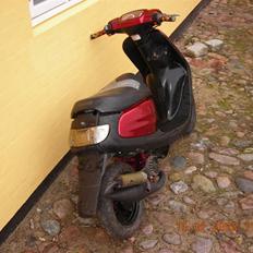 Yamaha jog space solgt