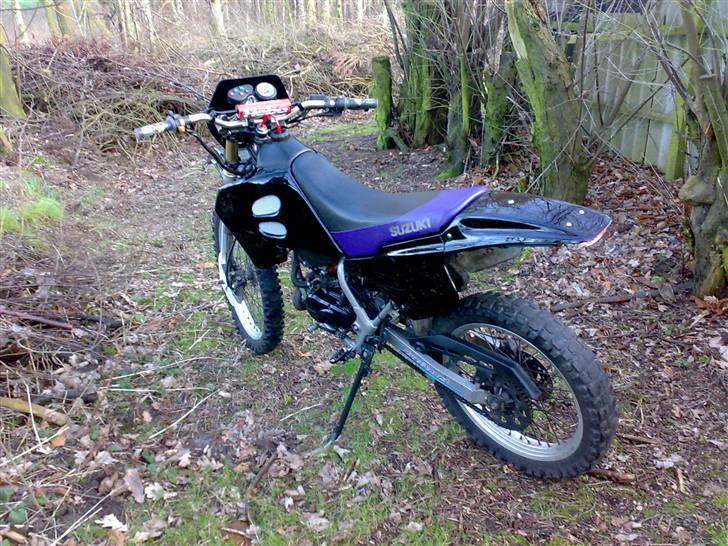 Suzuki Rmx Lc DD (SOLGT) billede 4