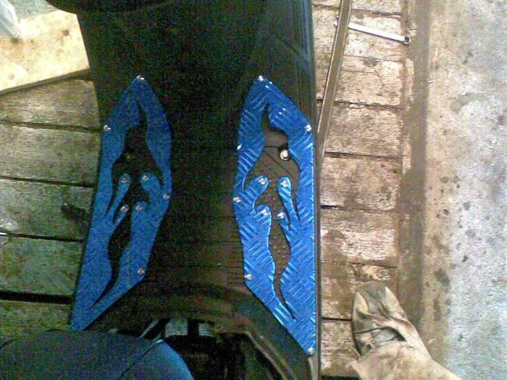 Yamaha Jog Evo - fodplader blå alu billede 12