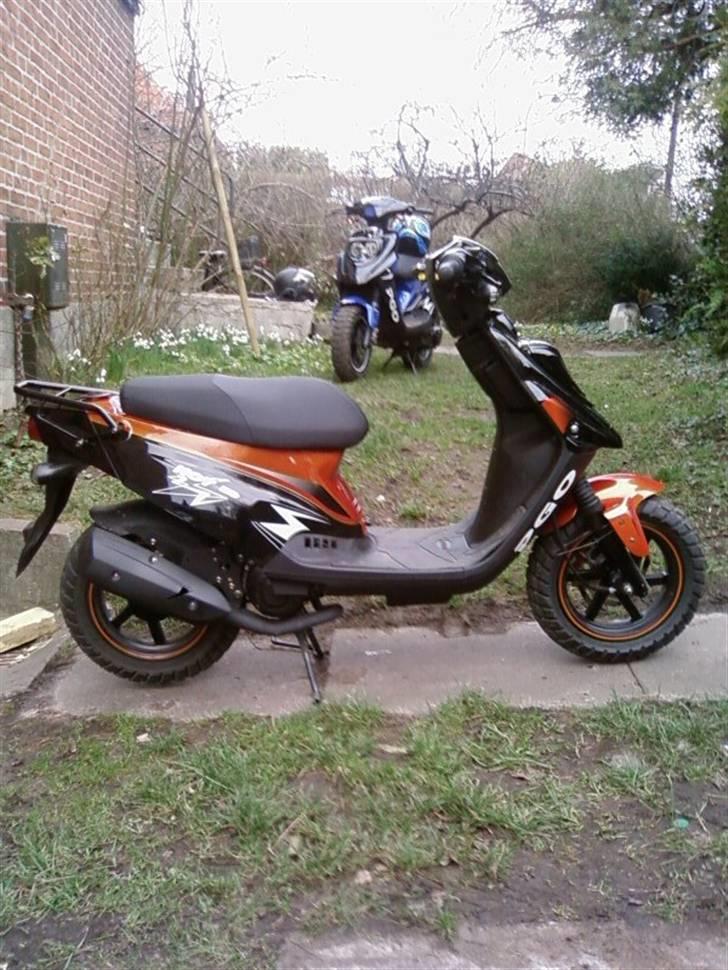 PGO Hot 50 billede 8