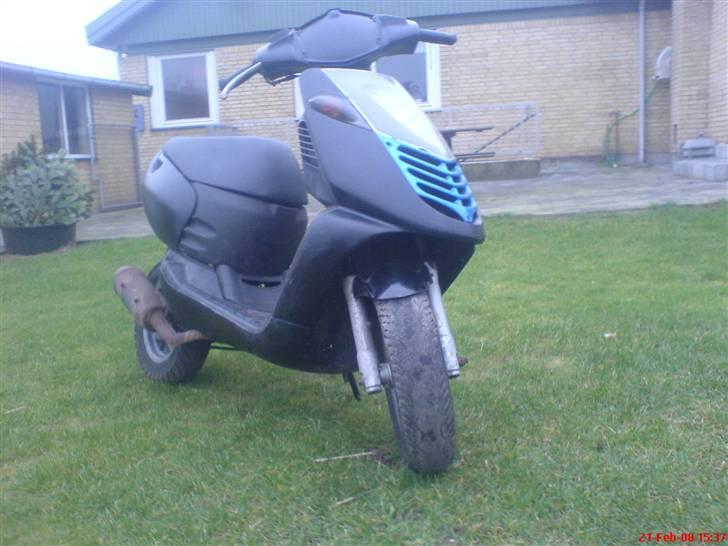 Aprilia sonic SOLGT billede 1