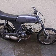 Yamaha 4 gear 124 cmm.- solgt -