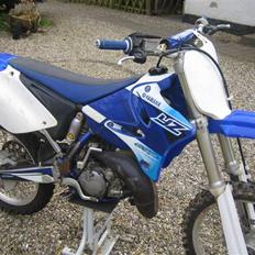 Yamaha YZ 125
