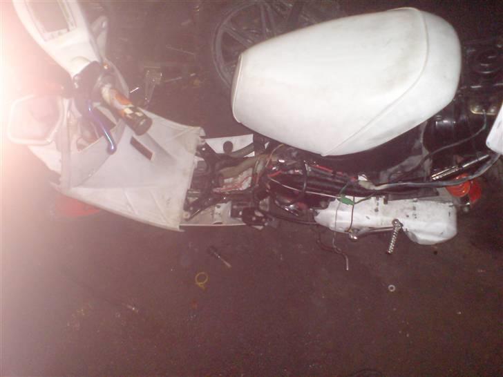 Yamaha jog as solgt - da jeg fik den billede 2