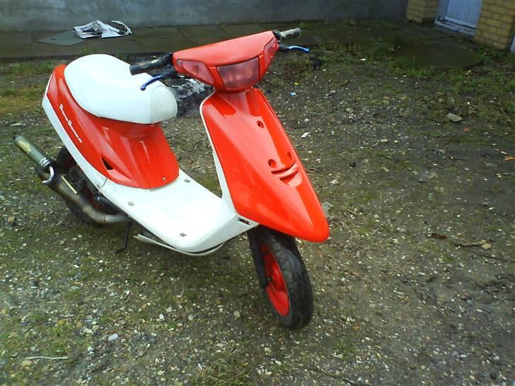 Yamaha jog as solgt billede 5