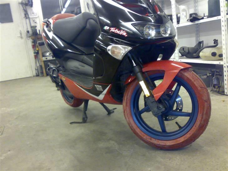 Aprilia Sr50 Ditech ´´SOLGT´´ billede 1