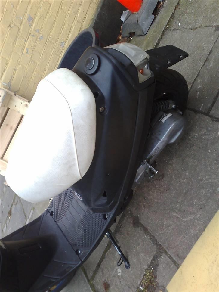 Yamaha jog as std solgt billede 6