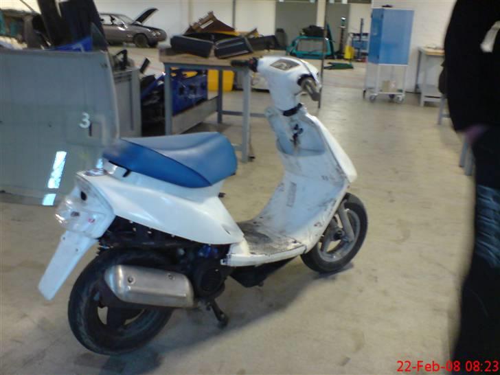 Yamaha Jog FS solgt - d. 22/2/08  ved at være færdig klar til salg billede 11