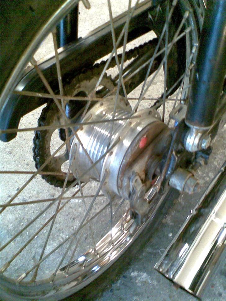 Puch Monza 2 gears (solgt) - fælgen blev vasket og pudset billede 15