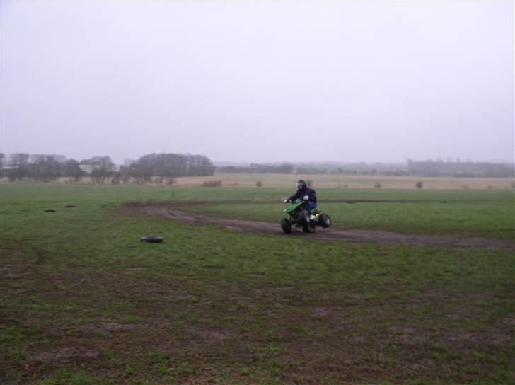 Yamaha yz 125 - mig og jonas oppe og køre croos i lem på hans 4-hjulet  billede 6