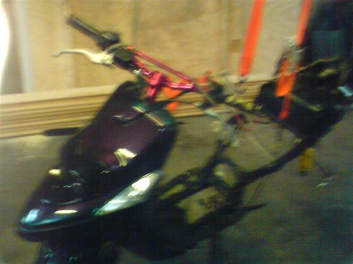 Yamaha Bw's ng - Grunden til at den hænger der:D er fordi at jeg renoverede mortoren:D billede 12