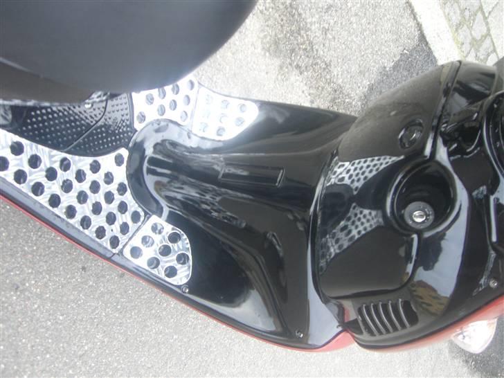 Aprilia Sonic AC SOLGT - Lækre inderskjolde :D billede 3