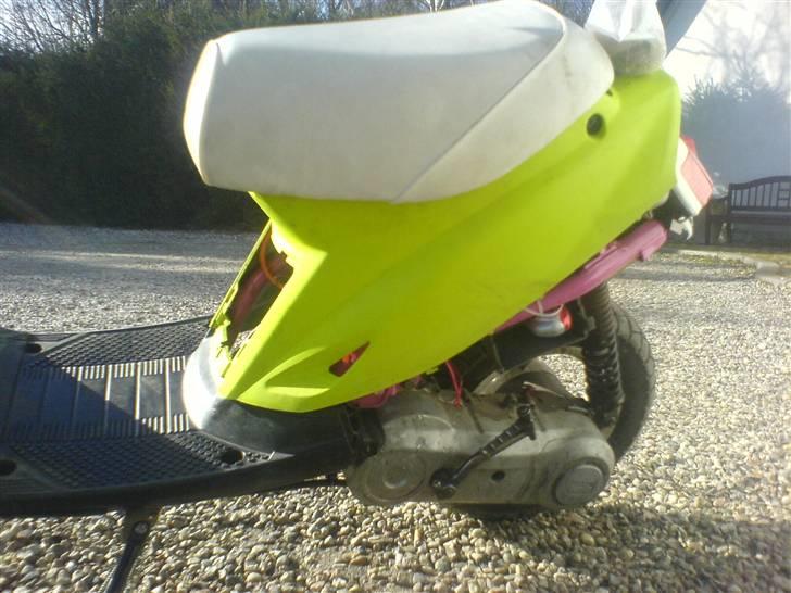 Yamaha Jog (SOLGT I DELE) billede 8