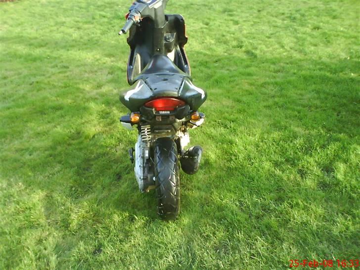 Yamaha Aerox Lc DD (Byttet) - nyeste billeder :) Sideskjoldene er dog blevet blevet malet sort.  billede 10