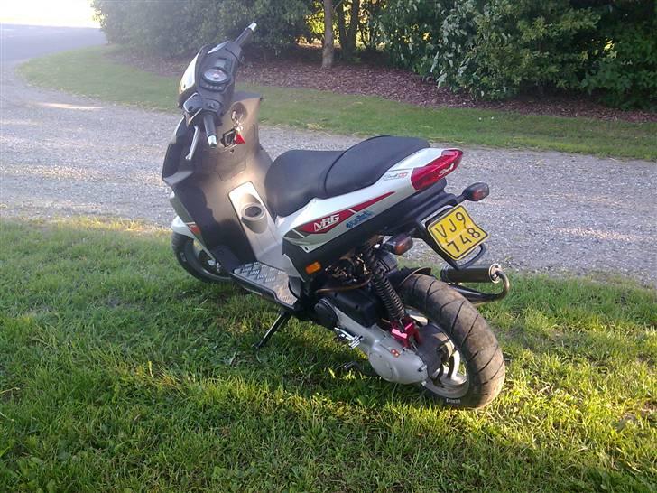 Piaggio NRG Power {miss Kyed} billede 3