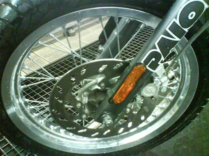 Gilera SMT totalt smadret - forfælg :P billede 6