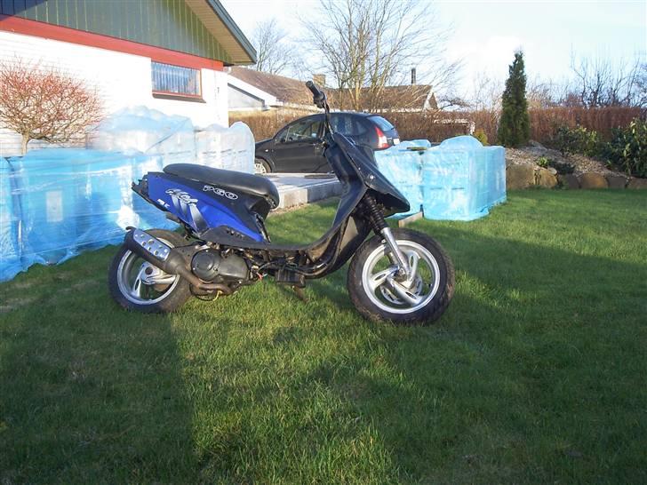 PGO hot 50 >>SOLGT<< billede 2