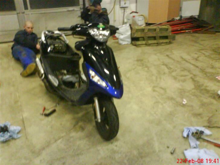 PGO ligero (Solgt) - der er vi ved at skifte rør og karbu..  billede 7