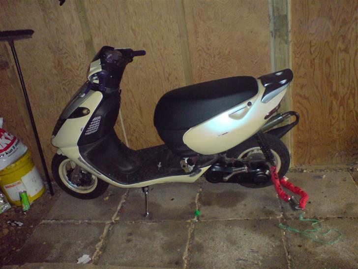 Aprilia sonic STJÅLET - som den så ud inden lakering. billede 12